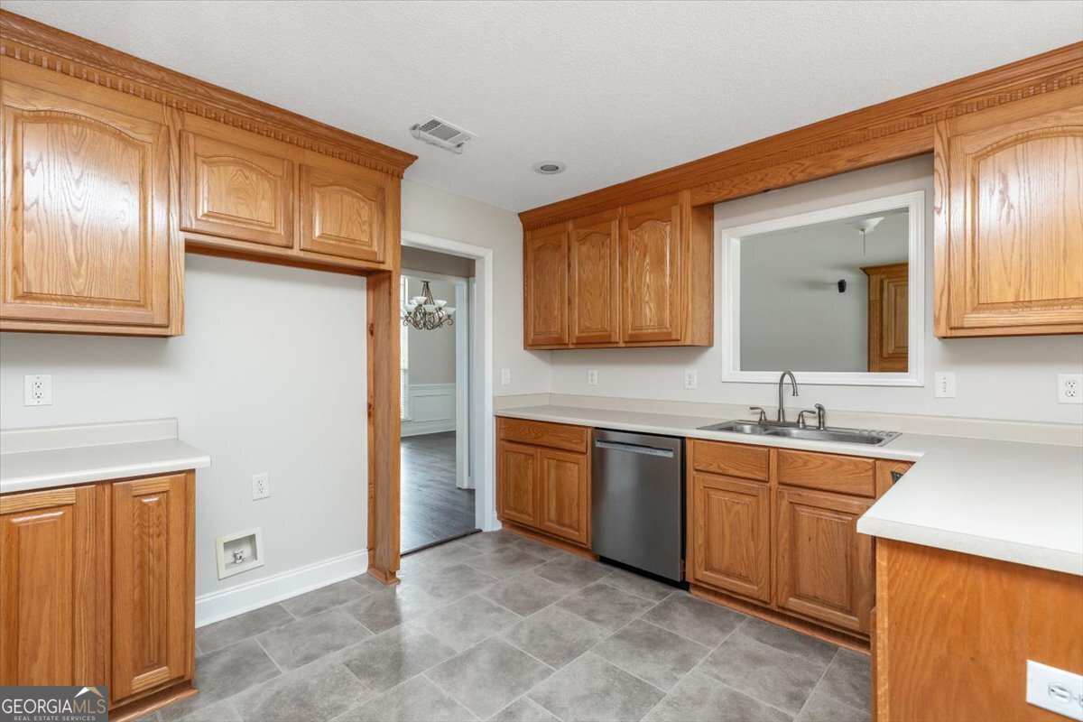 105 Finch Drive Kathleen - 44