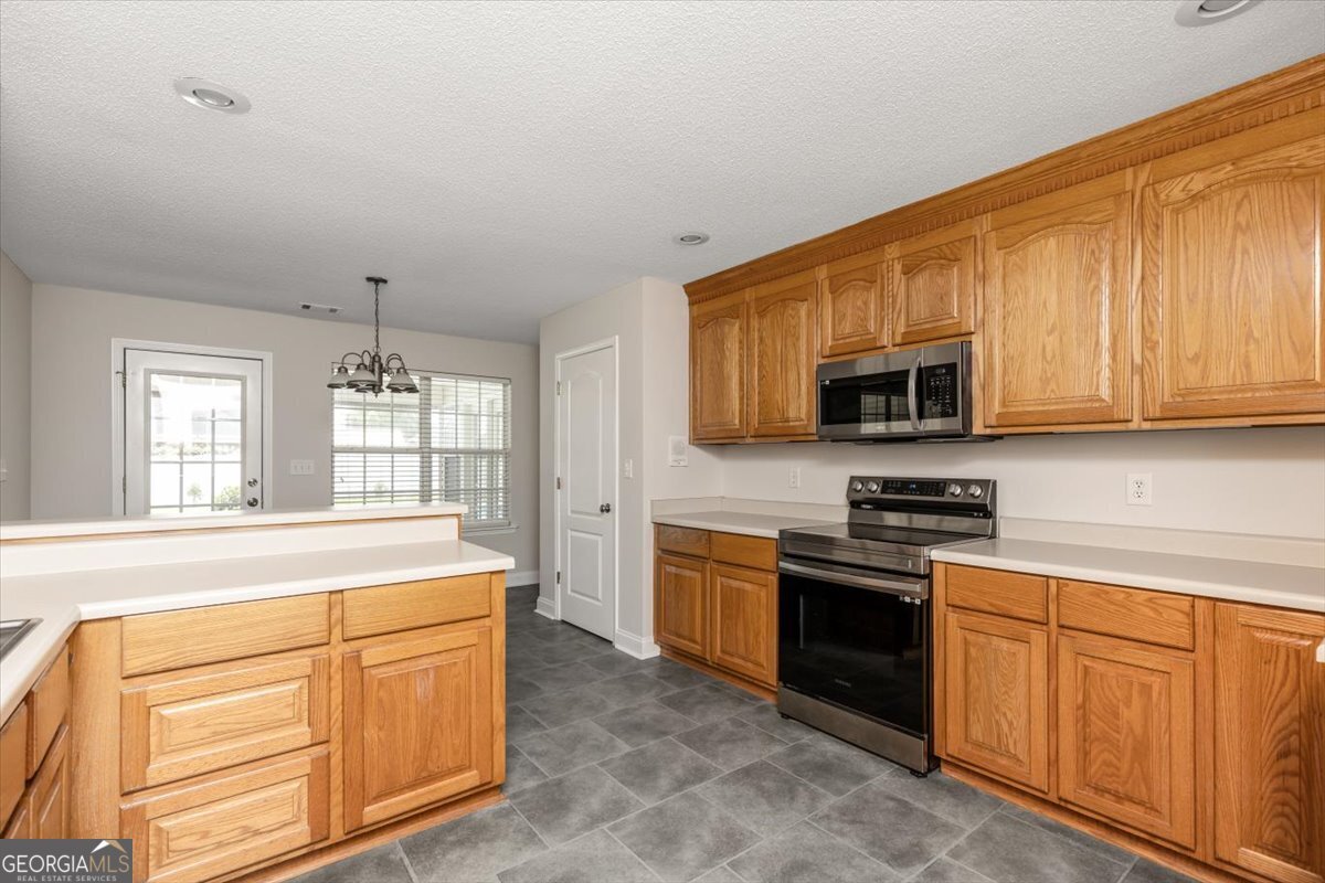 105 Finch Drive Kathleen - 48