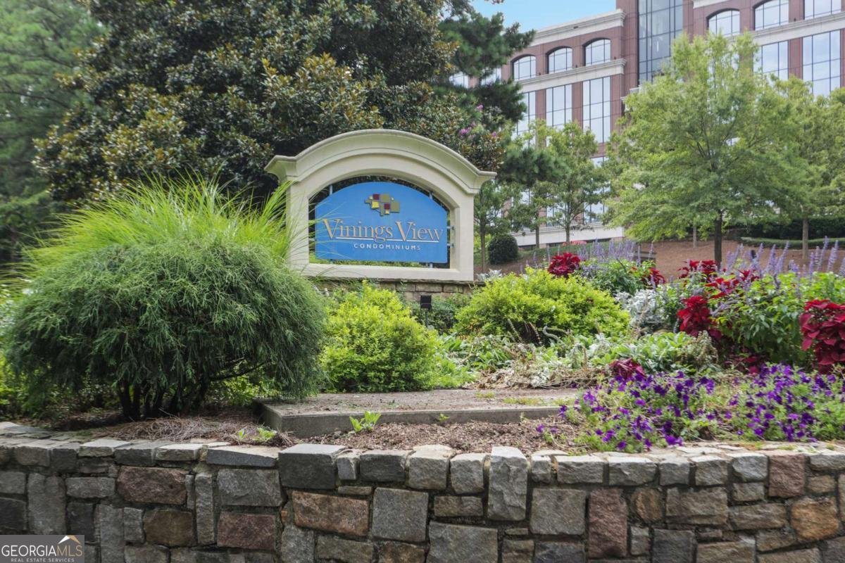 3160 3160 Seven Pines Unit 105 Court Atlanta - 2