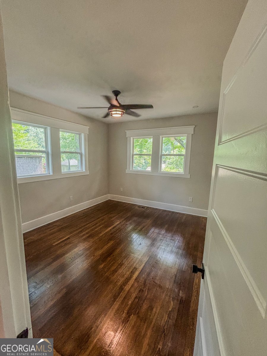 1460 Hartford Avenue Atlanta - 13
