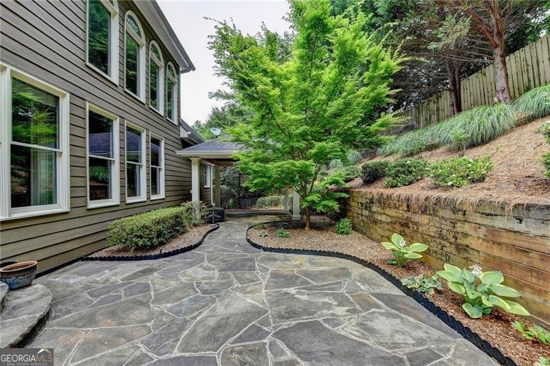 205 Camden Creek Court Lawrenceville - 39