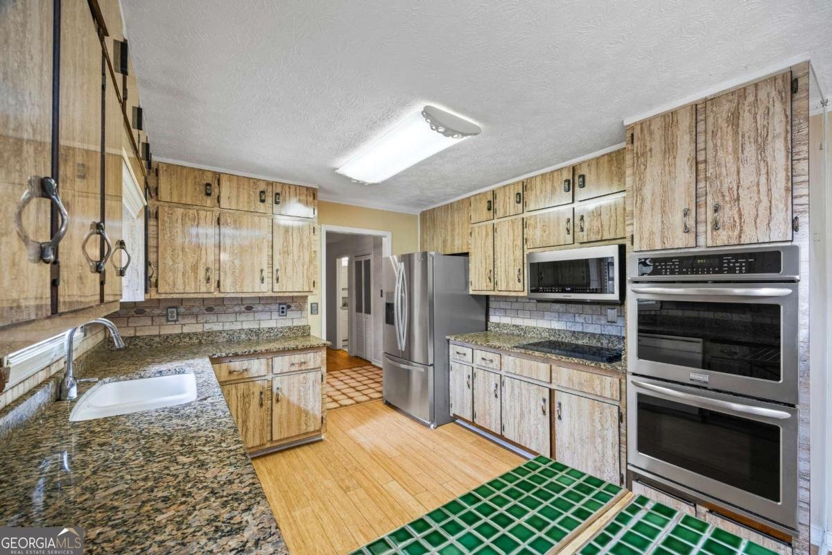 3595 Limberlost Trail Stockbridge - 16