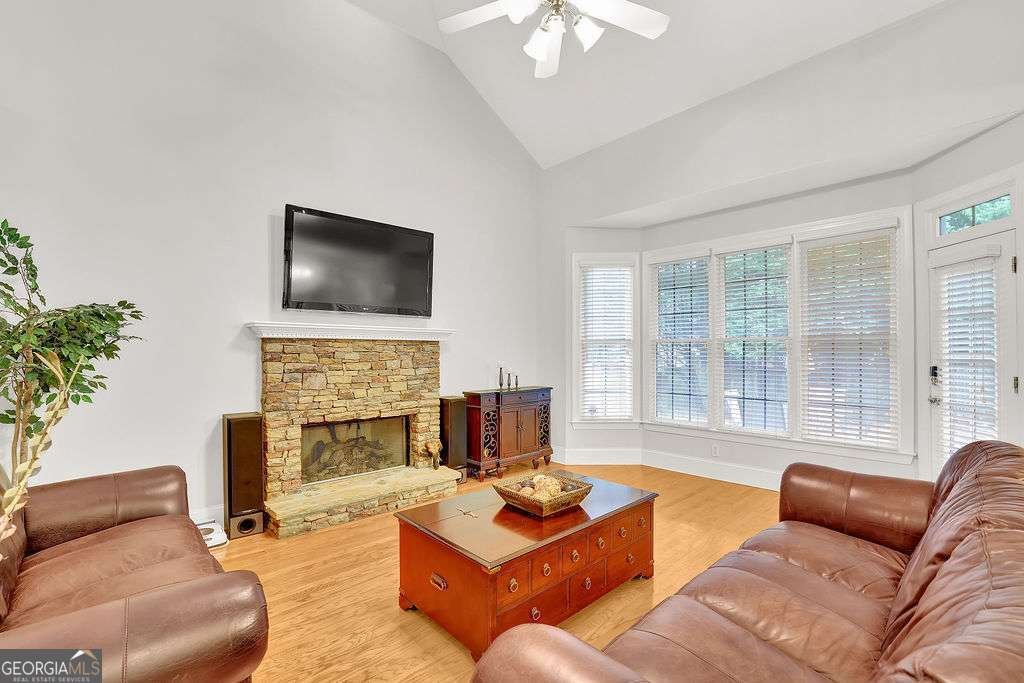 3485 Highcroft Circle Peachtree Corners - 16