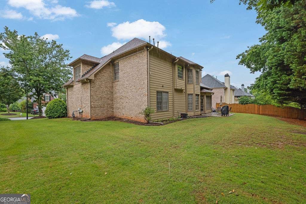 3485 Highcroft Circle Peachtree Corners - 36