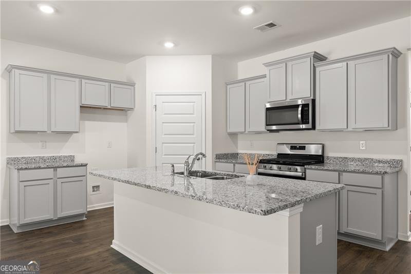 1278 Daurian Drive Statham - 19