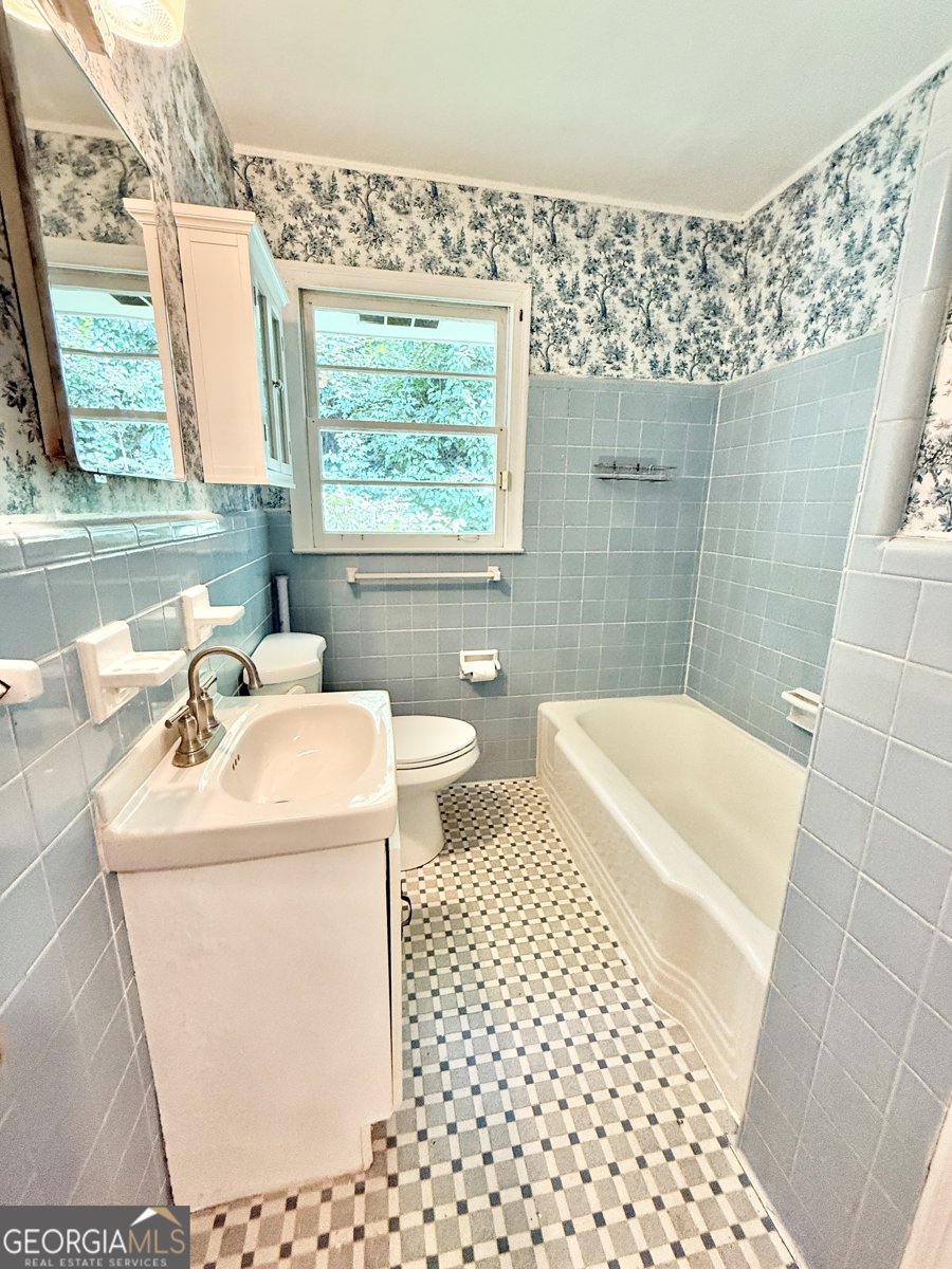 813 Crockett Court Decatur - 17