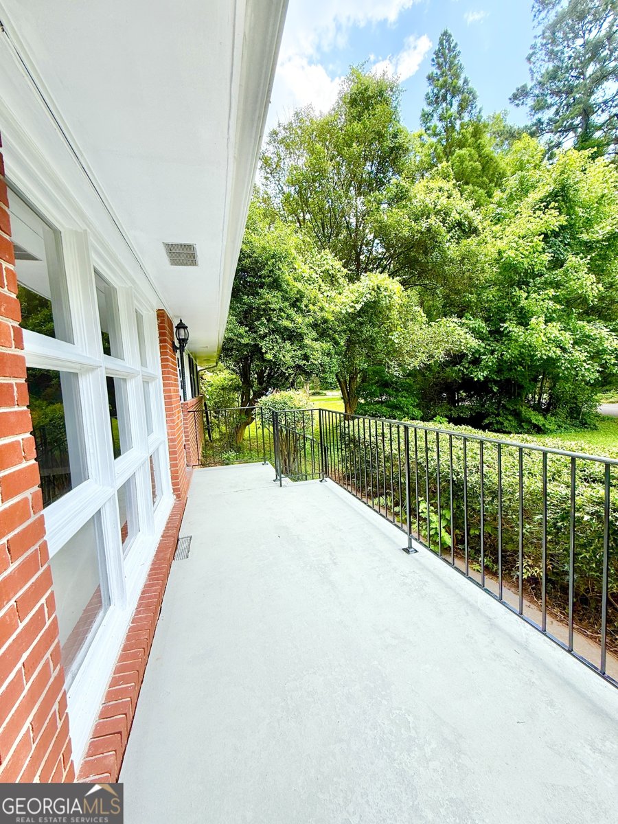 813 Crockett Court Decatur - 3