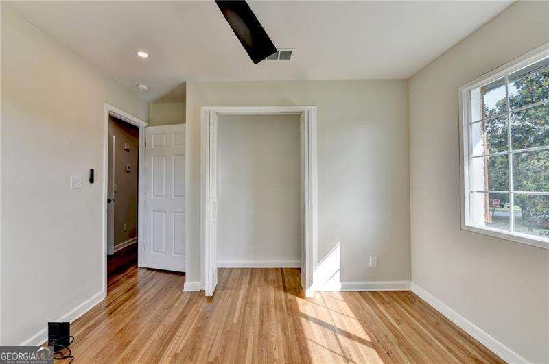3991 Adamsville Drive Atlanta - 37