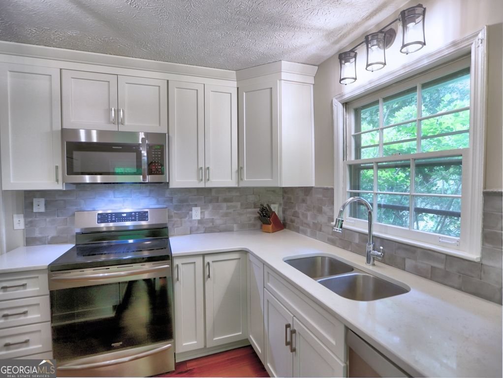 4579 Amberly Court Atlanta - 3