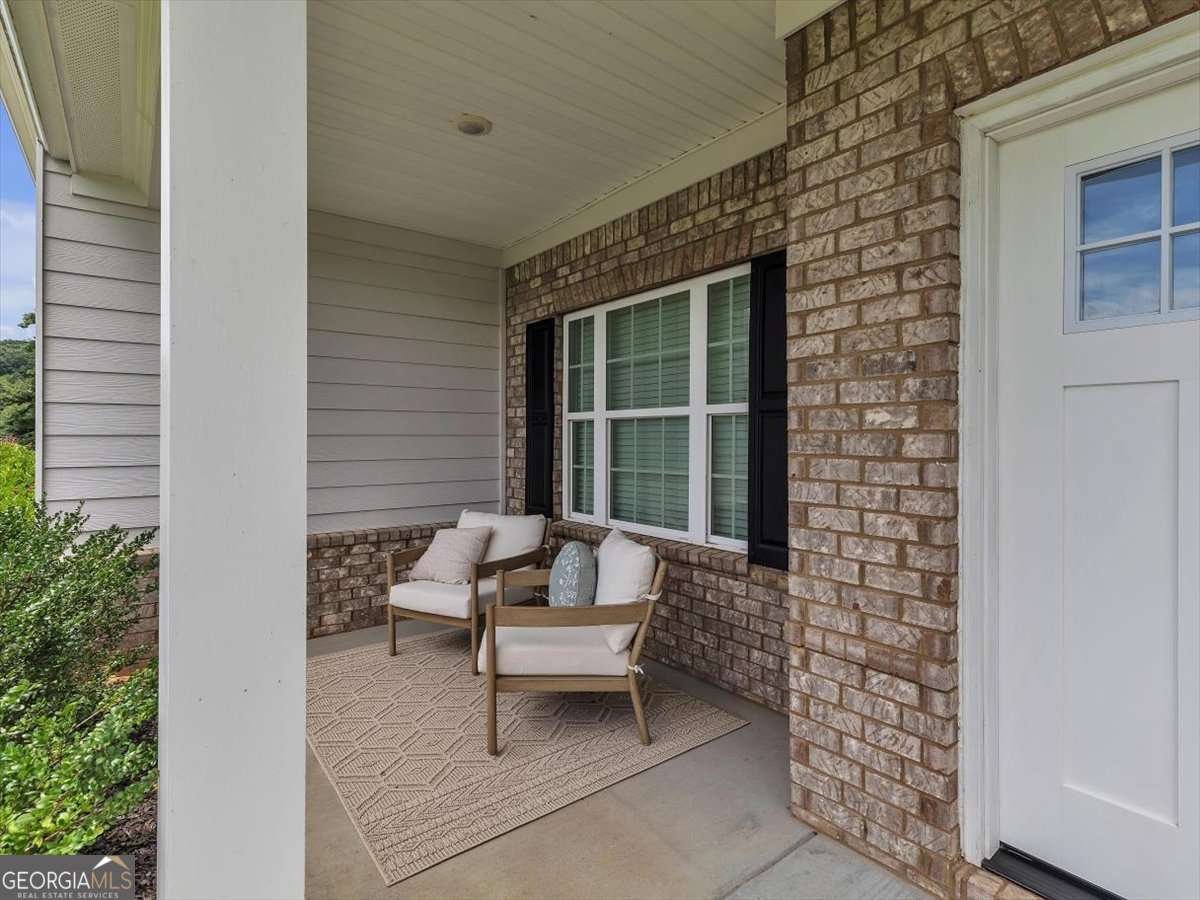 105 Lighthouse Cove Adairsville - 37