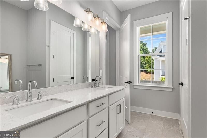 2125 Parkside Lane Roswell - 30