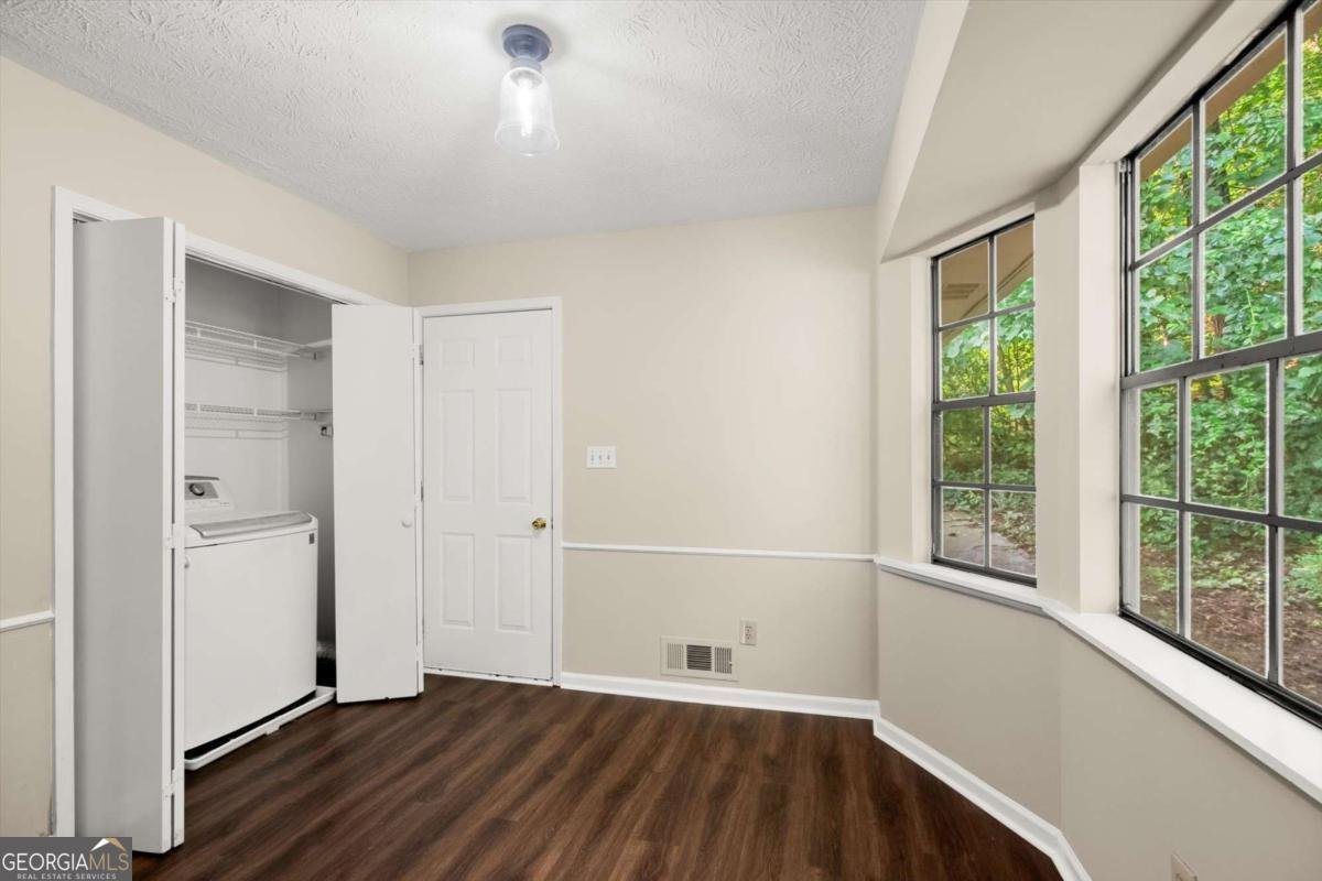 4039 TANGLEWOOD Road Snellville - 11