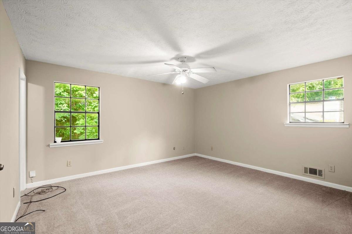 4039 TANGLEWOOD Road Snellville - 17