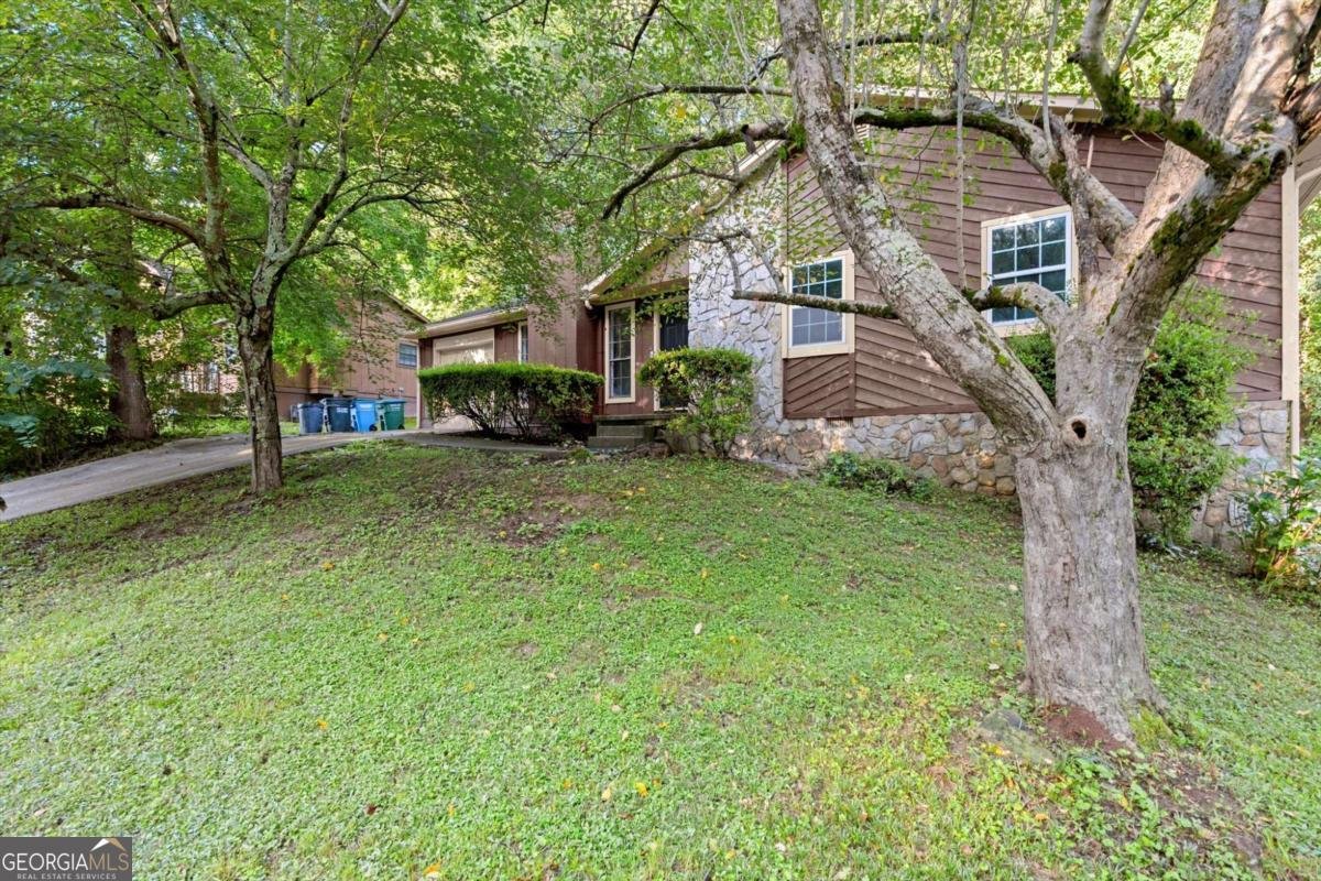 4039 TANGLEWOOD Road Snellville - 4
