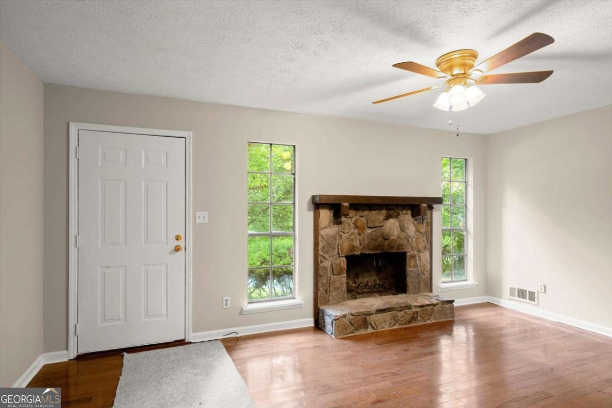 4039 TANGLEWOOD Road Snellville - 6