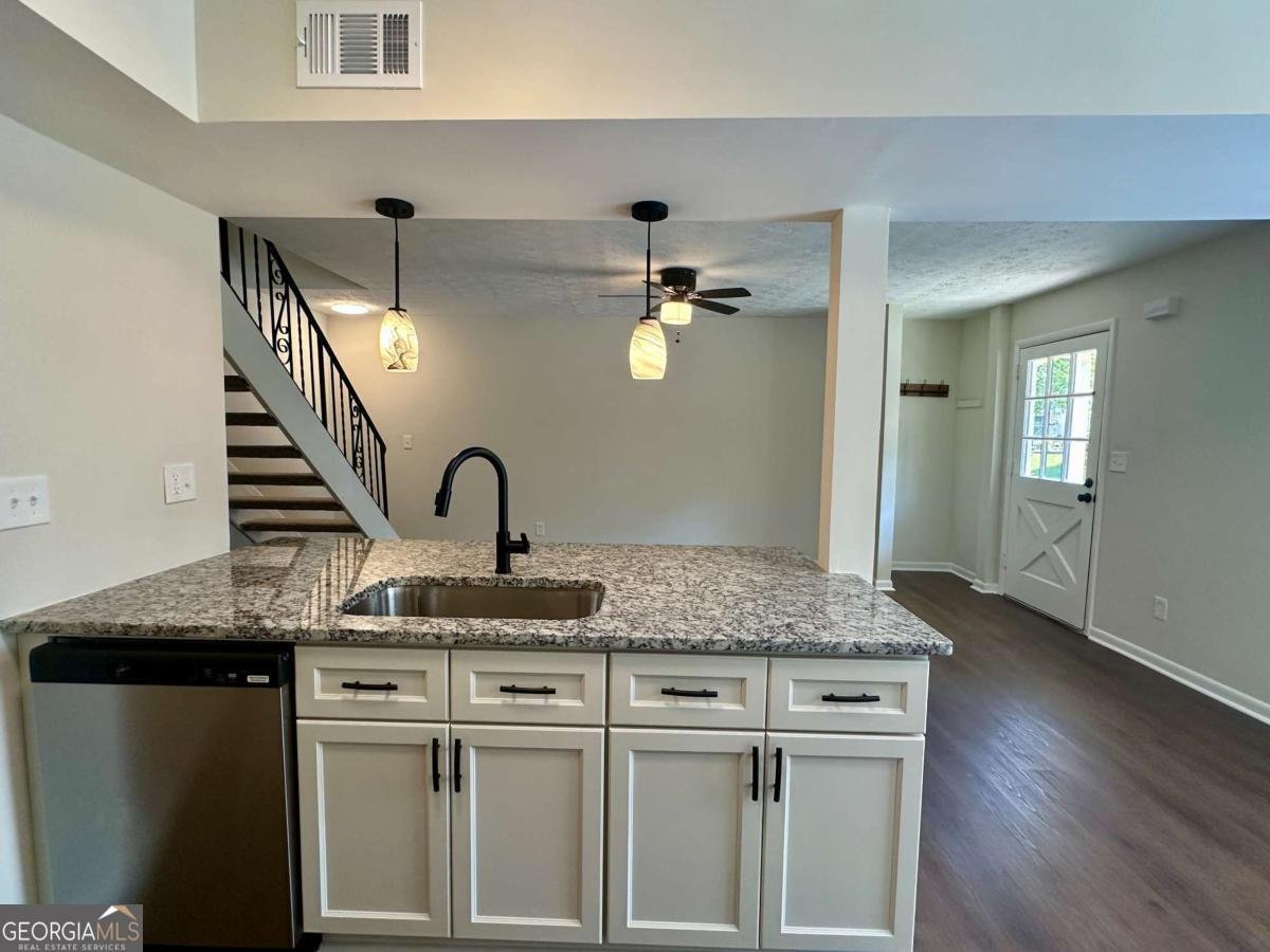 1343 Old Coach Road Marietta - 4