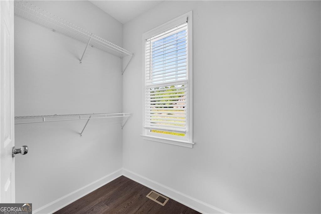 7025 Bavarian Wood Place Buford - 16