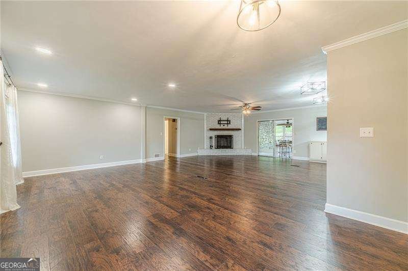 397 Hollywood Circle Gainesville - 12