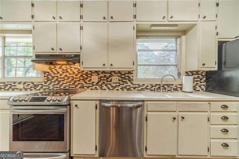 397 Hollywood Circle Gainesville - 9