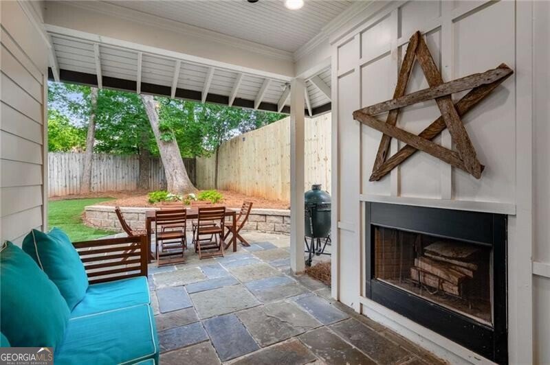 626 Elmwood Drive Atlanta - 19
