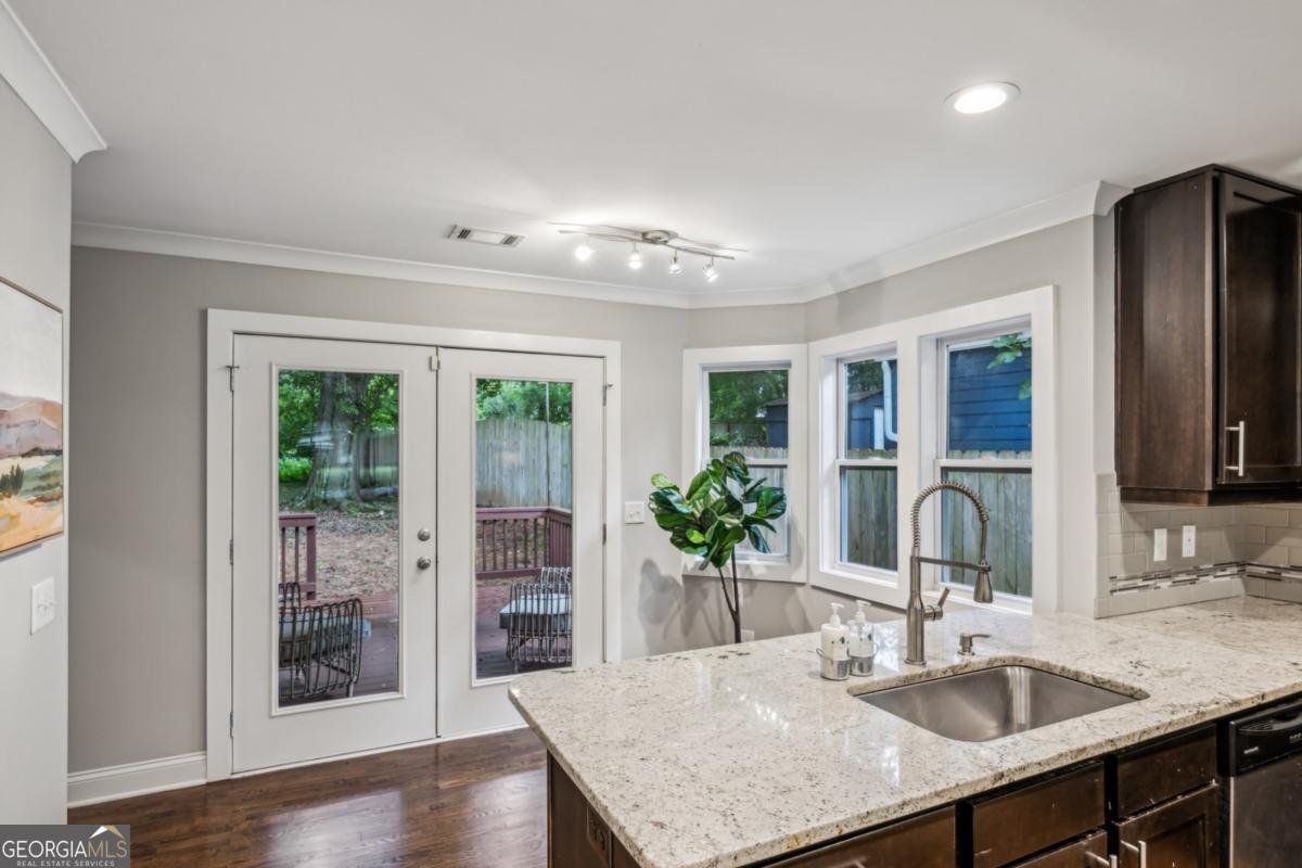 1735 Jobeth Avenue Atlanta - 23