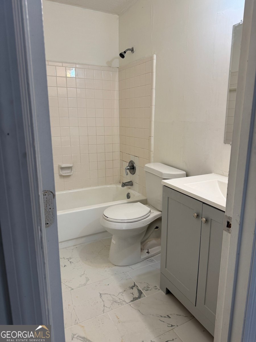 5597 Stonington Trace Parkway Stone Mountain - 14