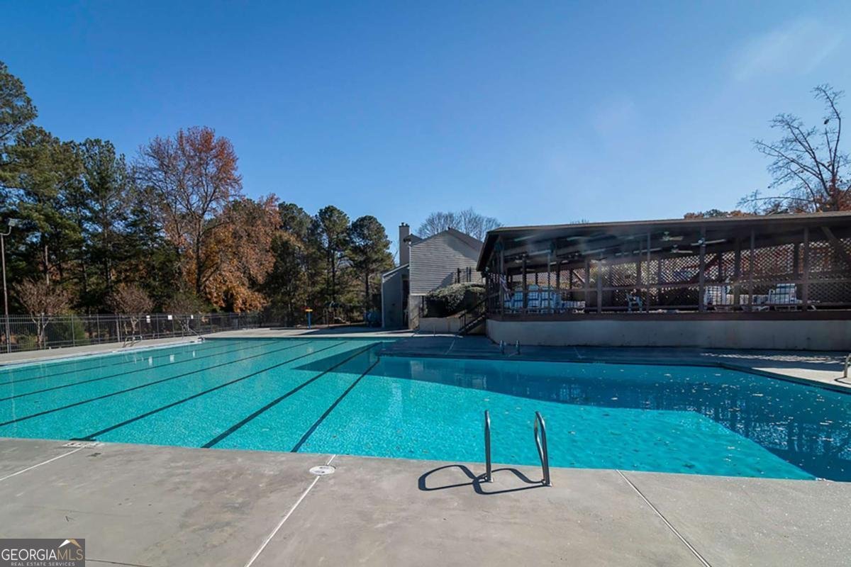 1587 Red Fox Run Lilburn - 2