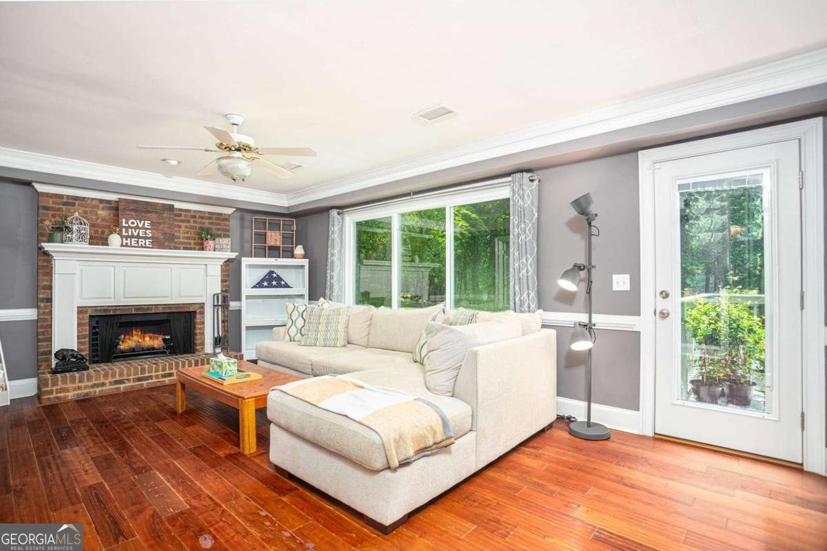 1587 Red Fox Run Lilburn - 3