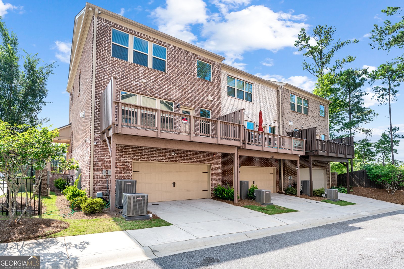 350 Provenance Drive Sandy Springs - 28