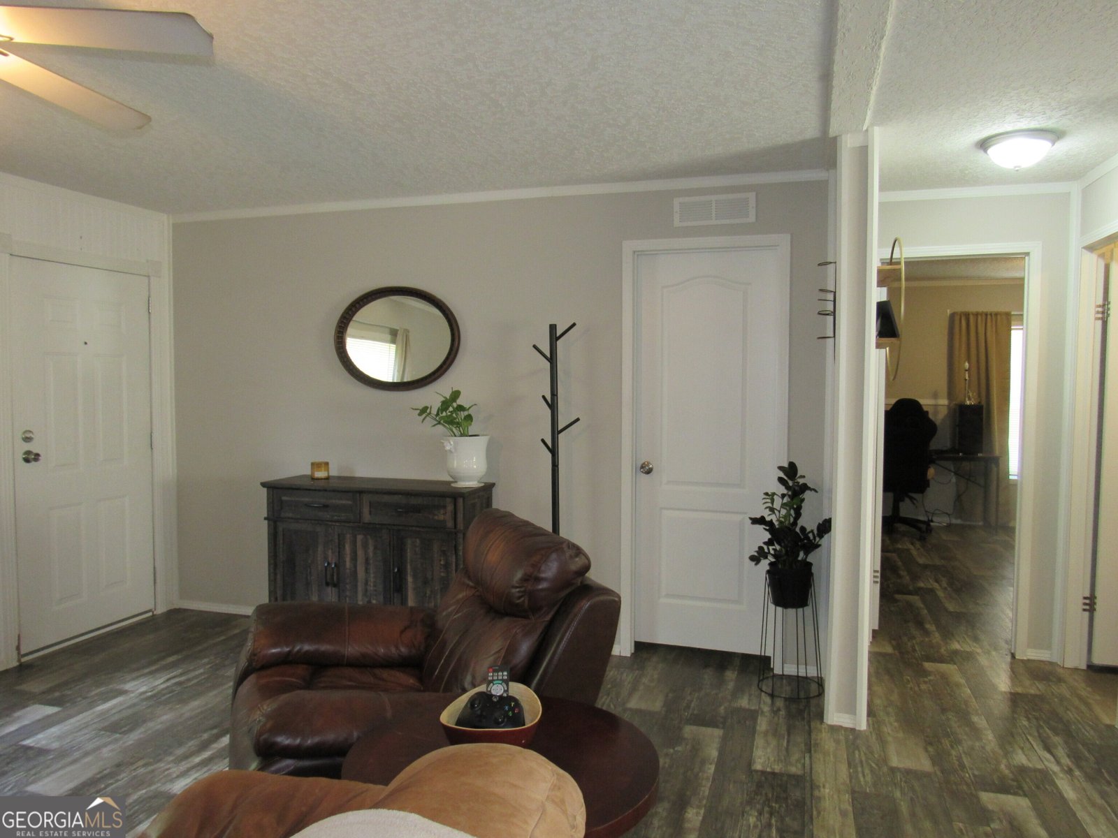 14 Henderson Road Cleveland - 6