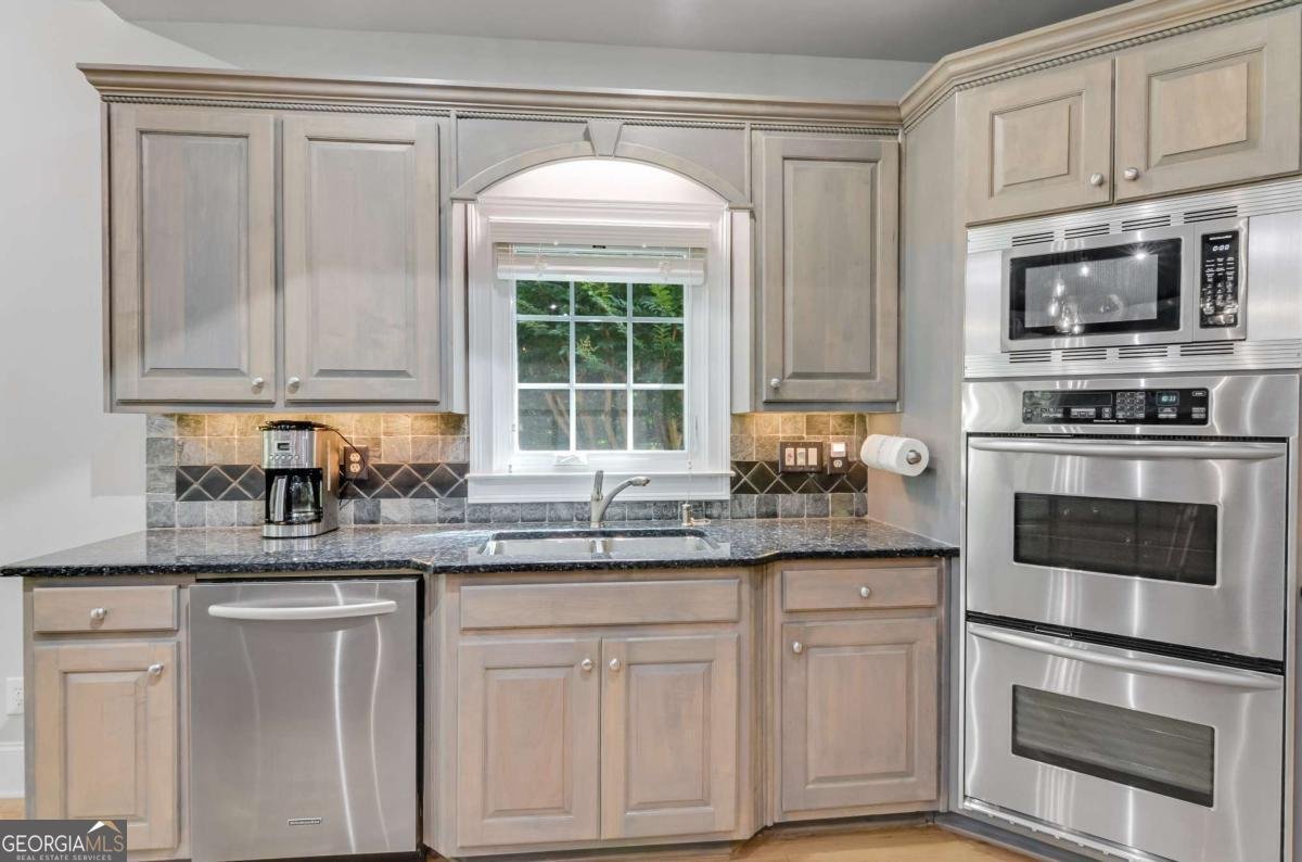 2530 Shumard Oak Drive Braselton - 24