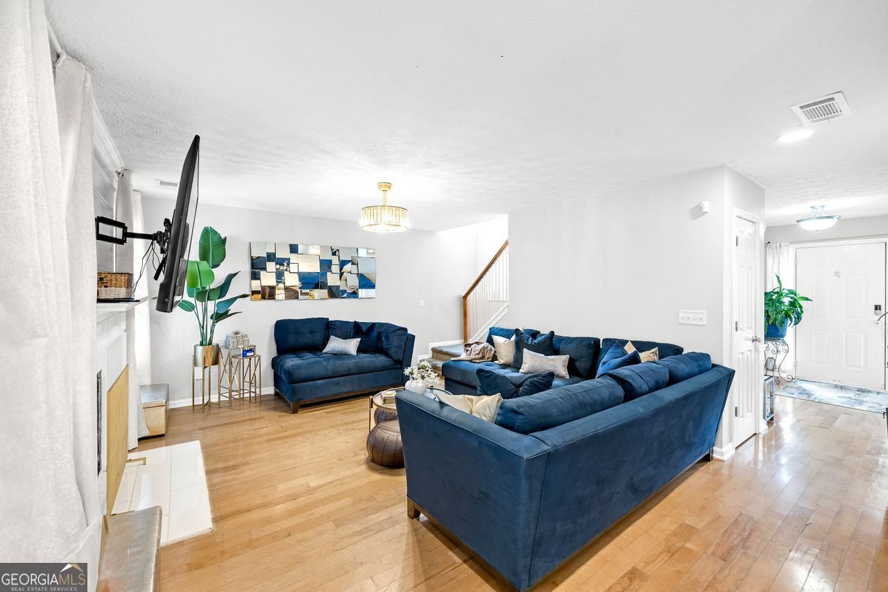 8320 MAYFERN Drive Fairburn - 13