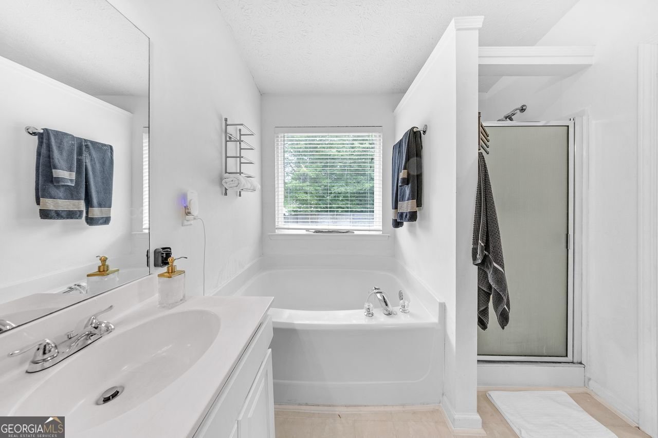 8320 MAYFERN Drive Fairburn - 3