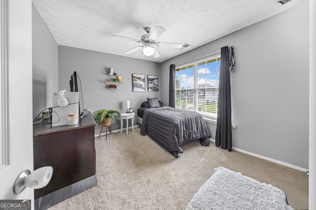 8320 Mayfern Drive Fairburn - 33