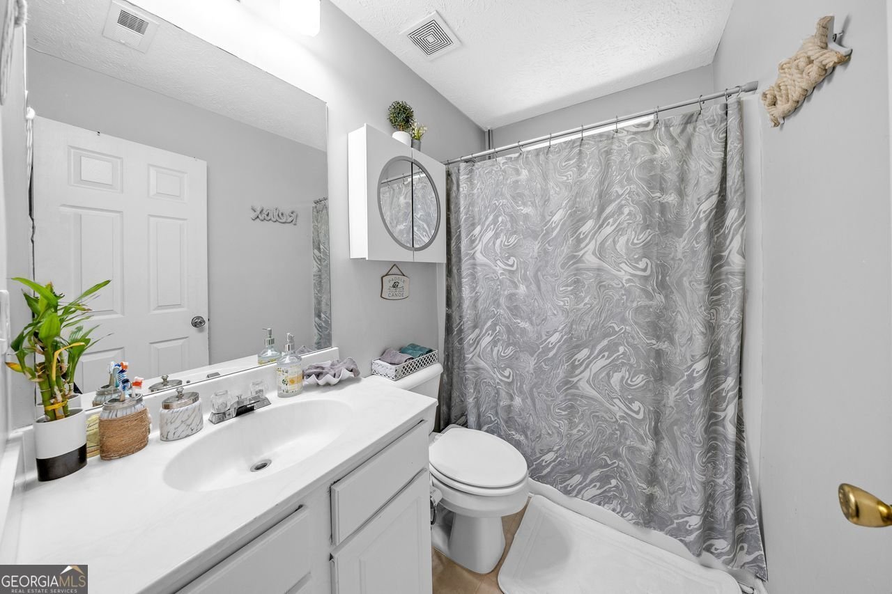 8320 Mayfern Drive Fairburn - 39