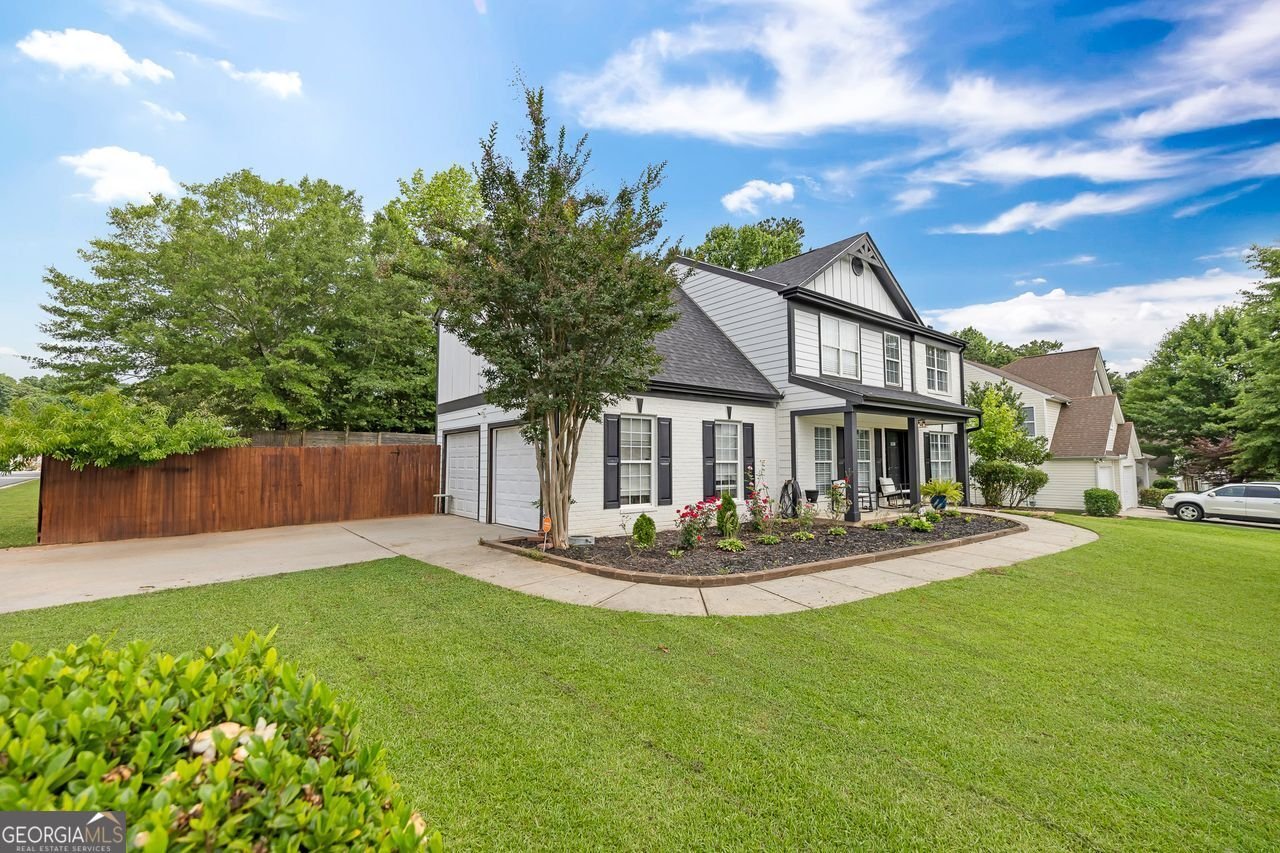 8320 MAYFERN Drive Fairburn - 5