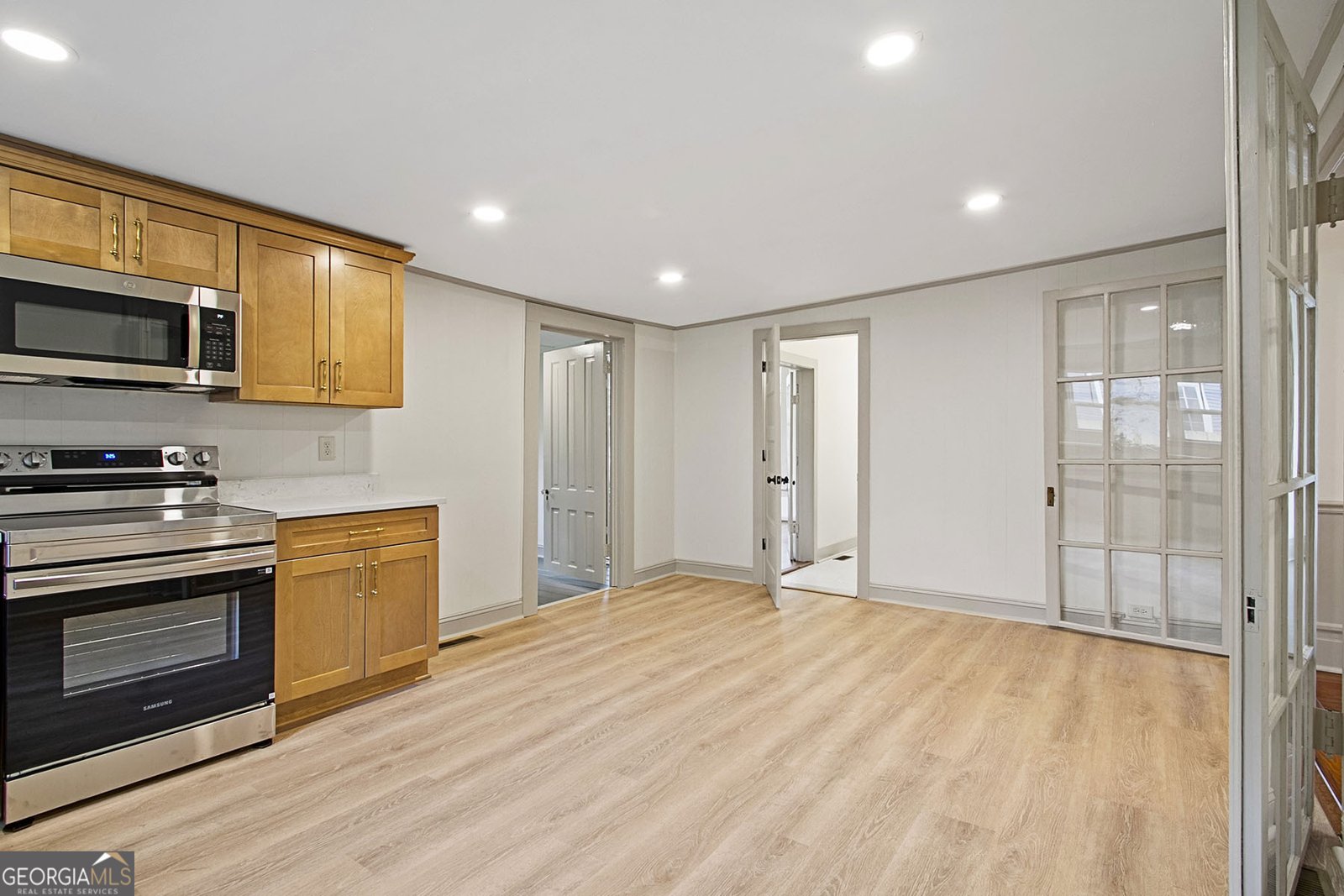 135 Holmes Street Barnesville - 27