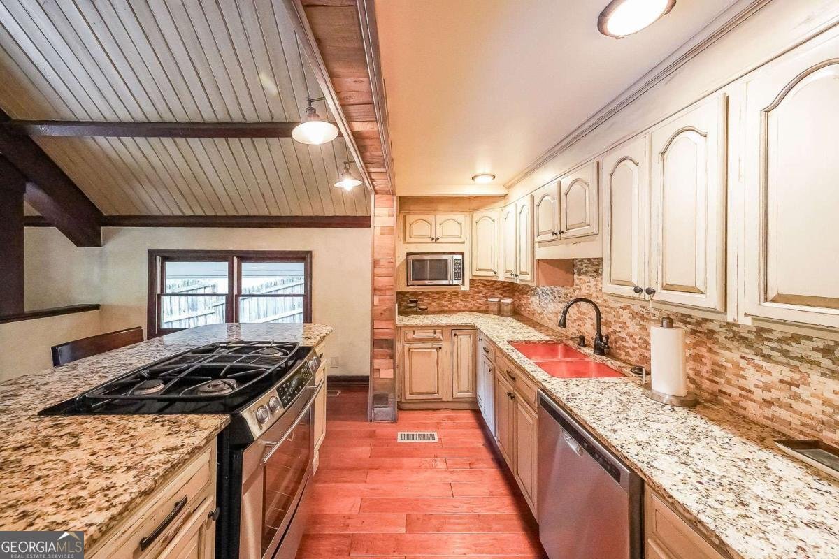 835 Timber Lake Trail Cumming - 19