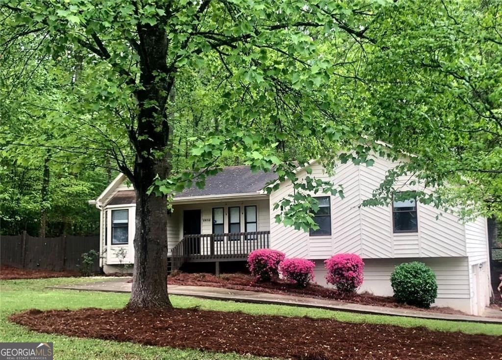 647 Sunshine Trace Acworth - 1