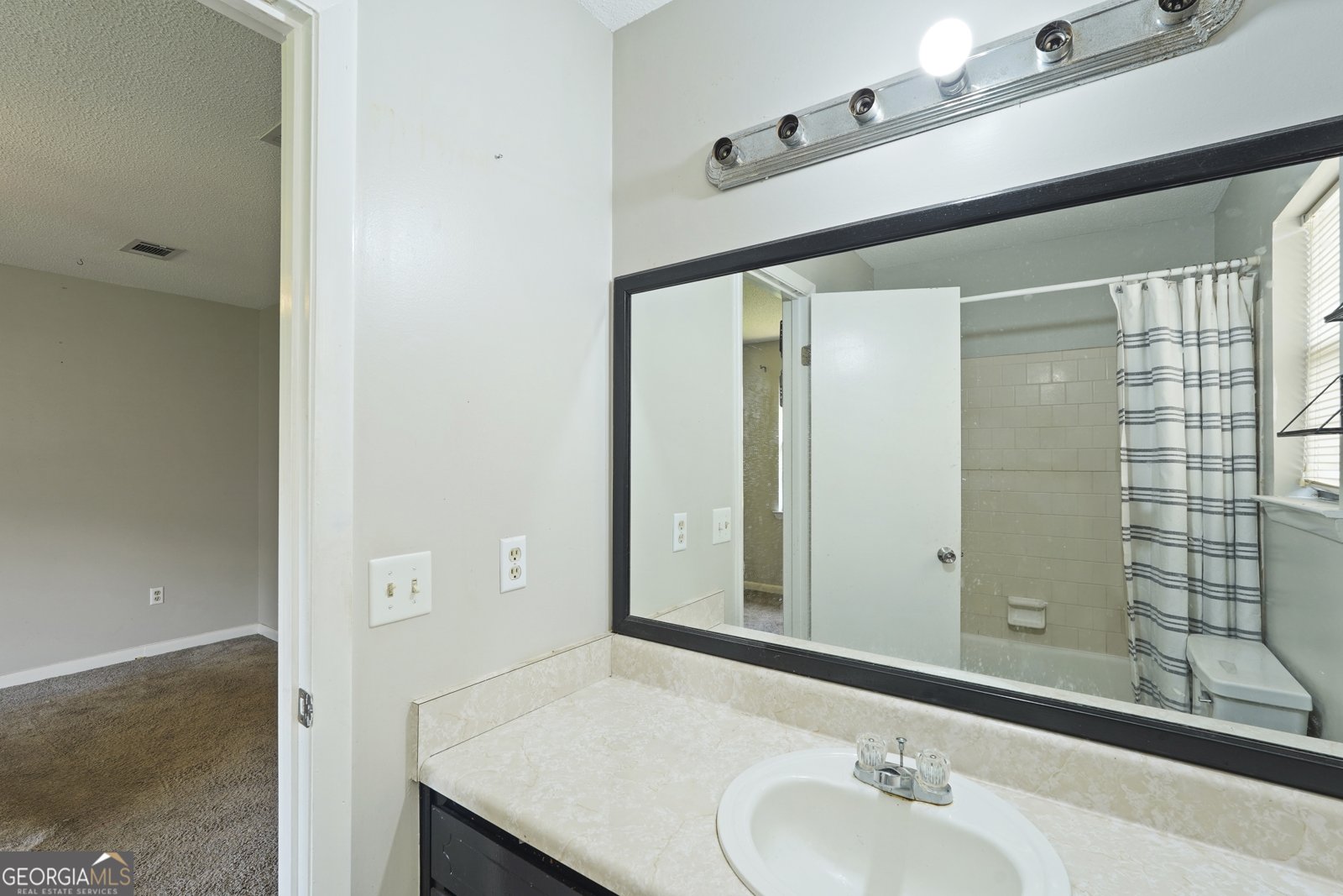 702 Friar Tuck Lane Hinesville - 1