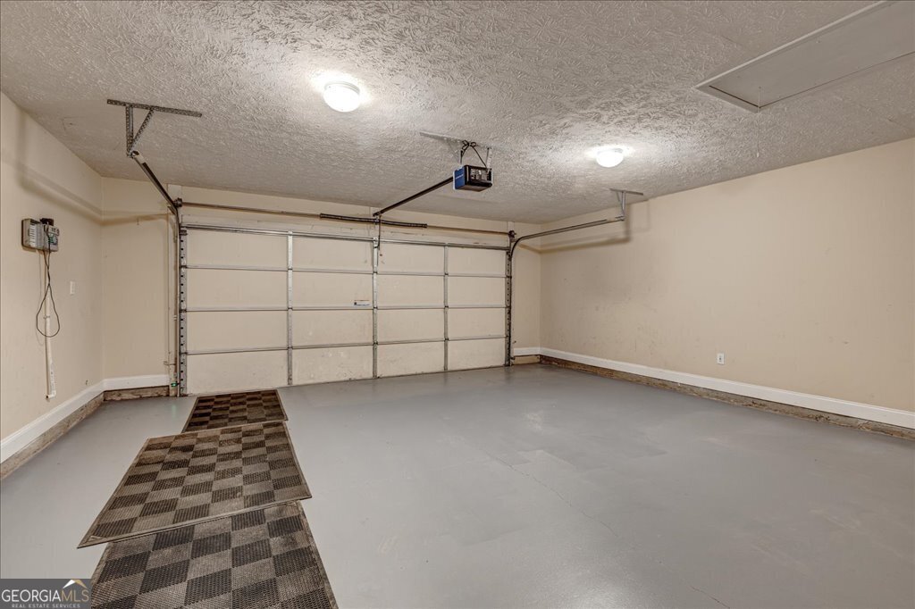 1553 Queen Elizabeth Drive Locust Grove - 32