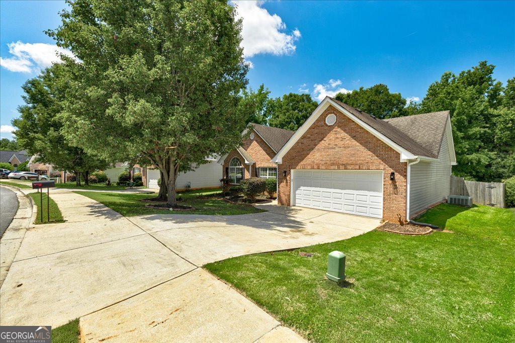 1553 Queen Elizabeth Drive Locust Grove - 4