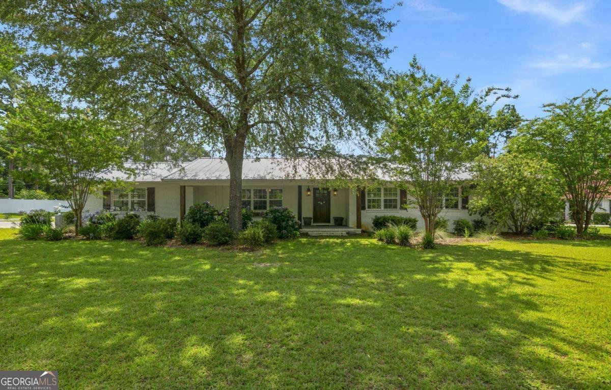 1207 College Avenue Blackshear - 1