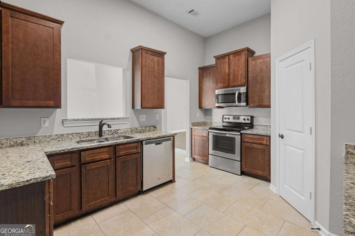 196 Al Jennah Boulevard Locust Grove - 11