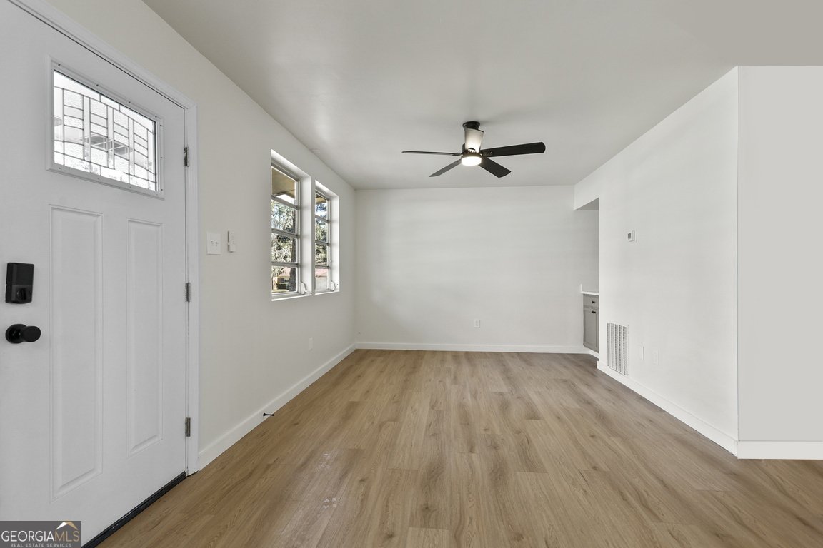 5 Burbank Boulevard Savannah - 14