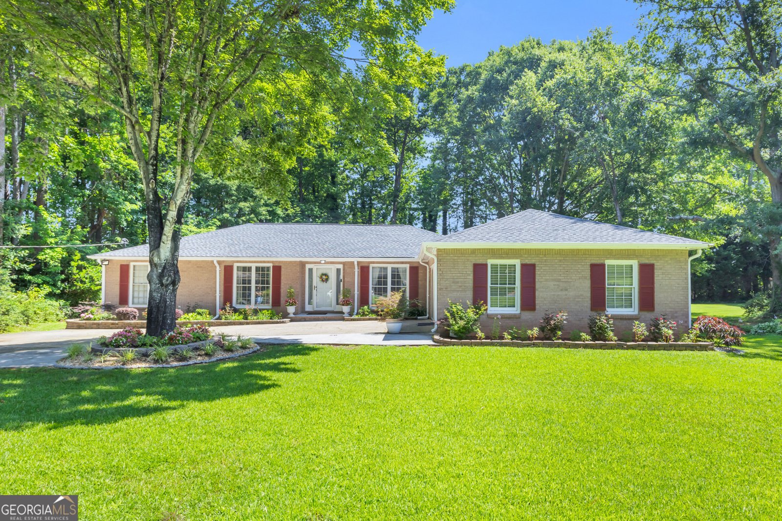 400 Little John Drive Lilburn - 1