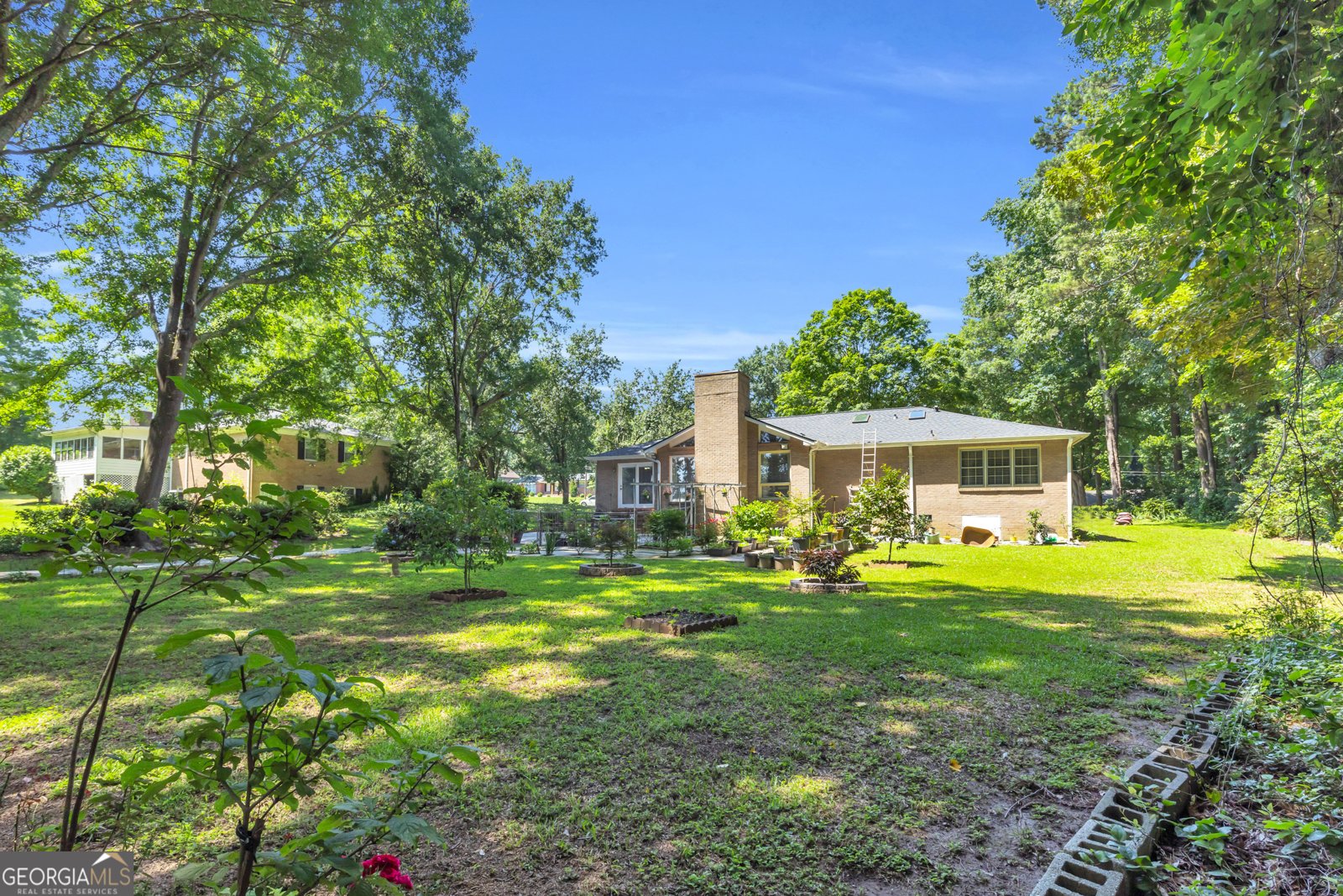 400 Little John Drive Lilburn - 24