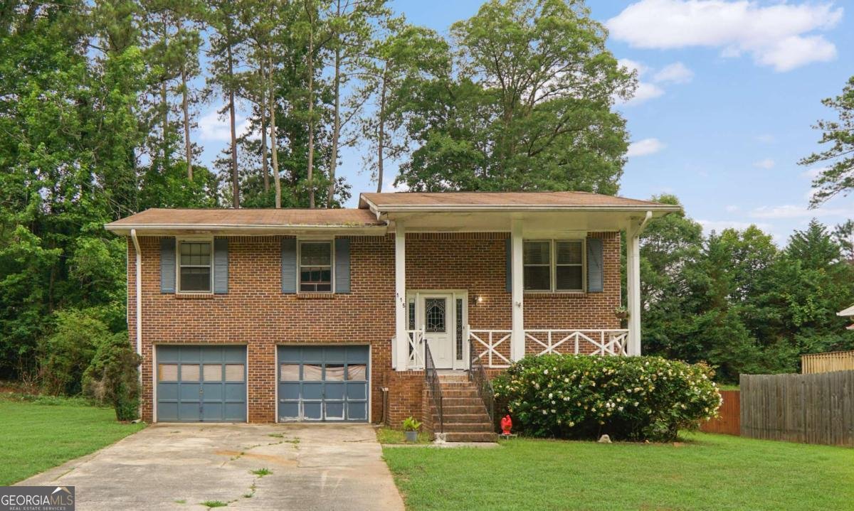 115 Elizabeth Way Ellenwood - 1
