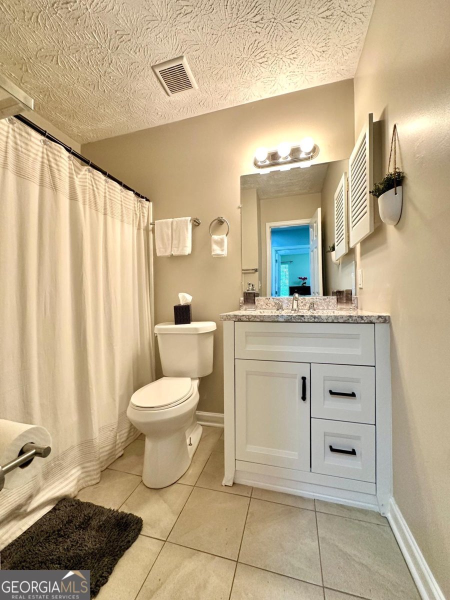 5223 HOLLYFIELD Drive Stone Mountain - 7