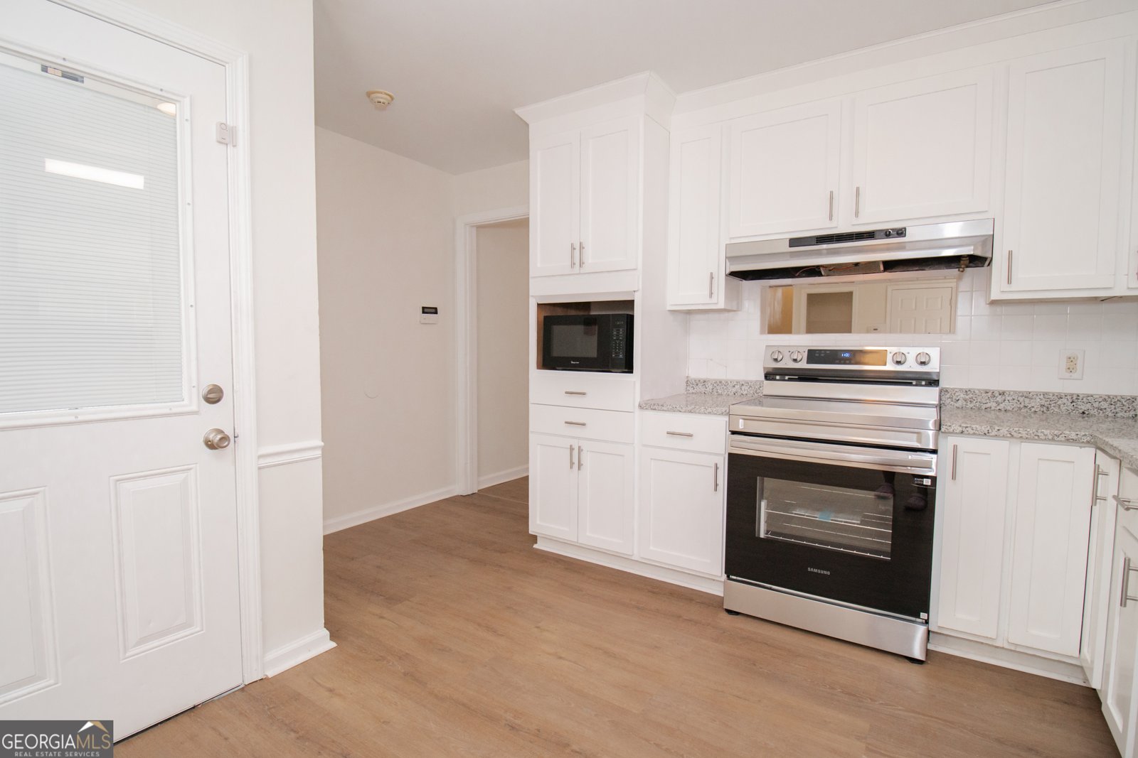 3686 Calmer Circle East Point - 20